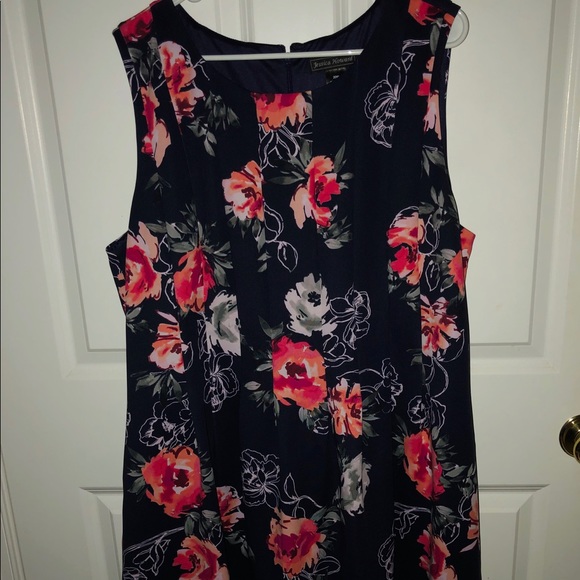 belk Dresses & Skirts - Belk Sleeveless Dress with a Zipper in the Back